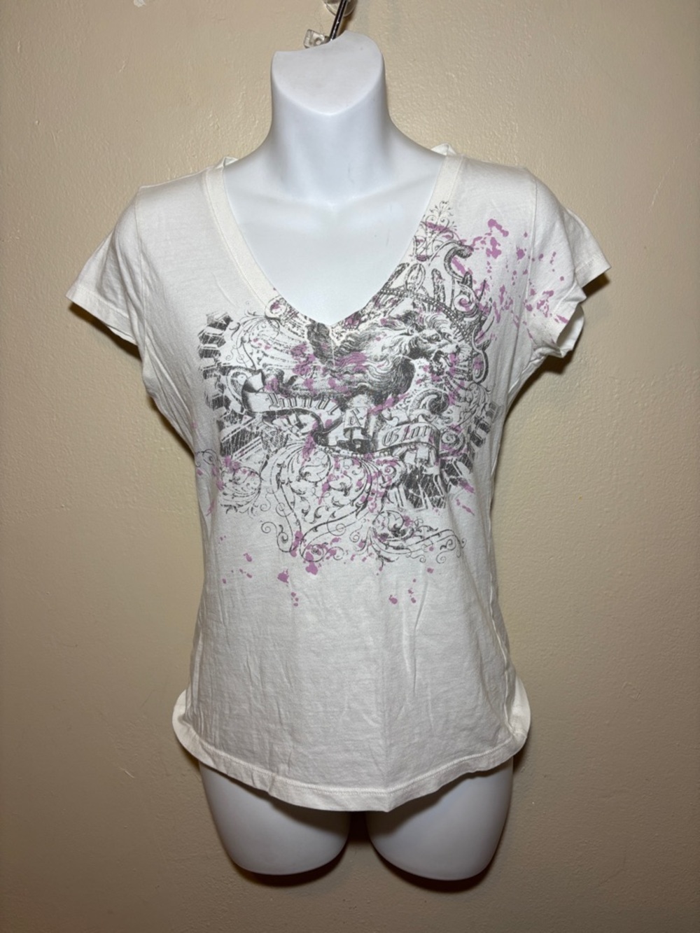 Express White V-Neck Tee with Black Graphic and Pink Accents